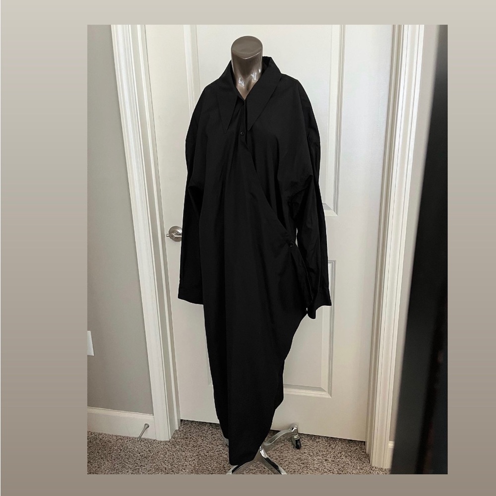 Minimal, modern, versatile, chic Dress